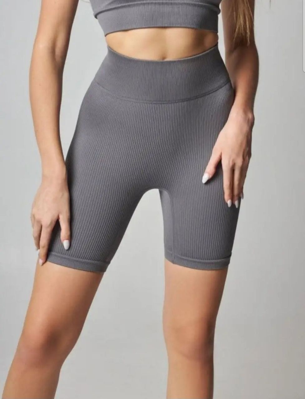 спортивное женское тело,одежда для фитнеса,велосипедки спортивные,велосипедки спортивные женские,женские велосипедки в рубчик