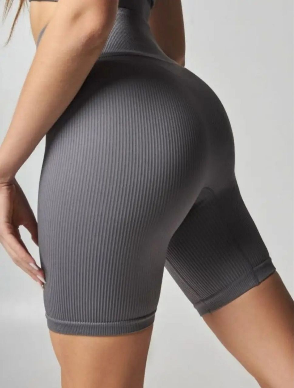 спортивное женское тело,одежда для фитнеса,велосипедки спортивные,велосипедки спортивные женские,женские велосипедки в рубчик