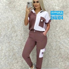 Костюм