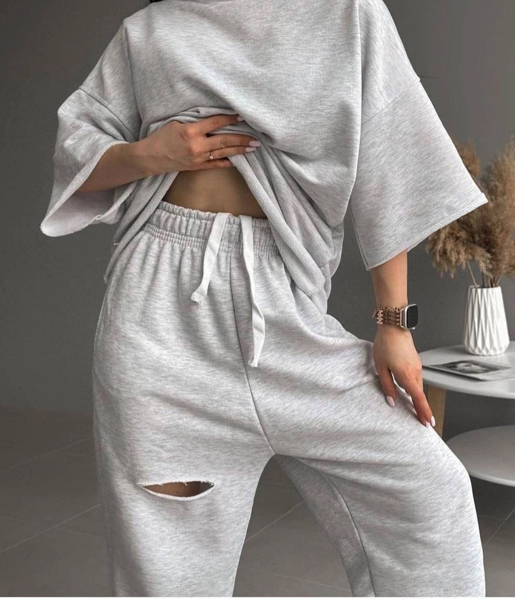 костюм свободного кроя,спортивный костюм найк серый женский оверсайз,костюмы спортивные оверсайз,костюм спортивные женские костюмы,трикотажные костюмы