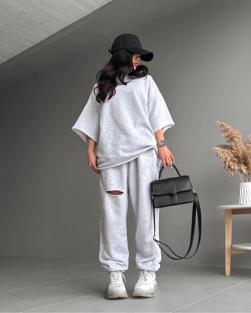 костюм свободного кроя,спортивный костюм найк серый женский оверсайз,костюмы спортивные оверсайз,костюм спортивные женские костюмы,трикотажные костюмы
