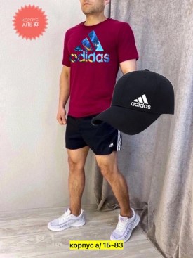 Костюм