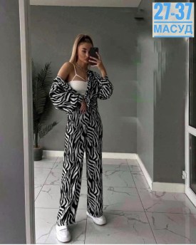 Костюм