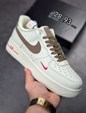 Кроссовки