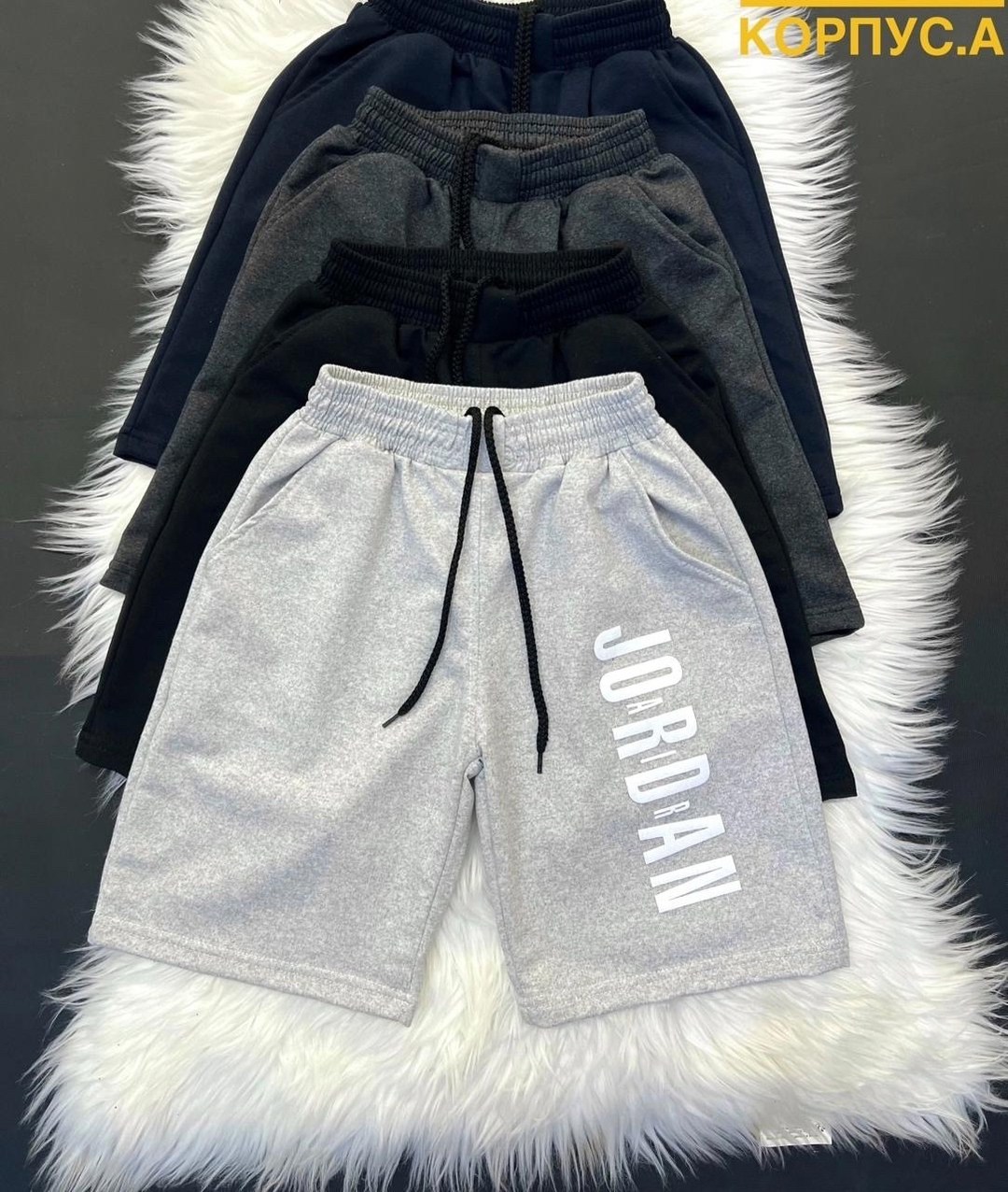 спортивный брюки,спортивные штаны,спортивные брюки повседневные,брюки модные,спортивные штаны повседневные