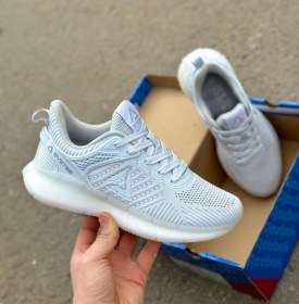 Кроссовки