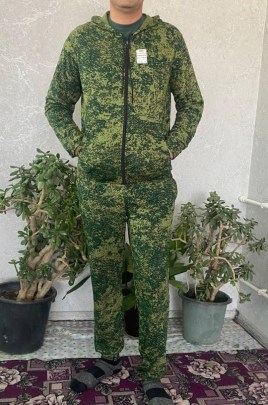 Костюм