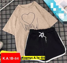 Костюм