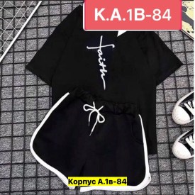 Костюм