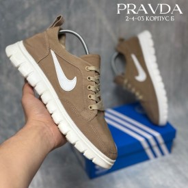 Кроссовки