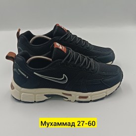 Кроссовки