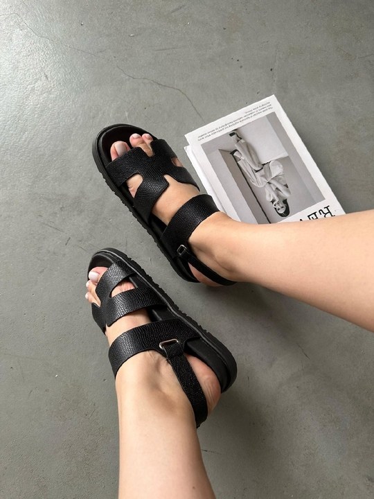 кожаные сандалии,сандалии,сандалии модные,сандали,сандалии черные