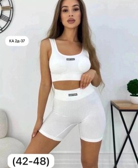 Костюм