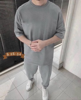 Костюм