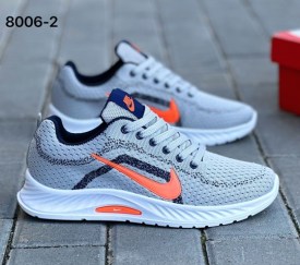 Кроссовки