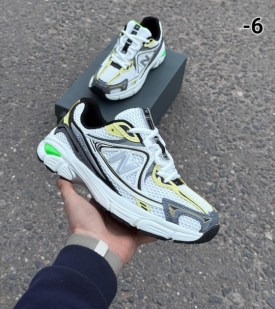 Кроссовки