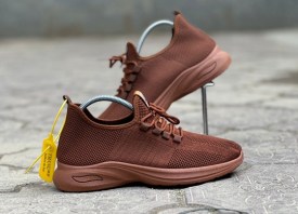 Кроссовки