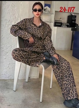 Костюм
