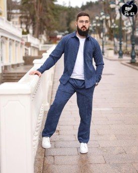 Костюм