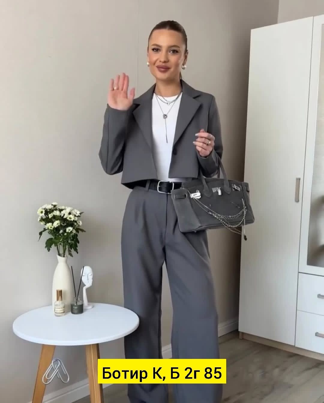 костюмы женские брючные,модные брючные костюмы,серый брючный костюм,костюмы брючный,стильные костюмы