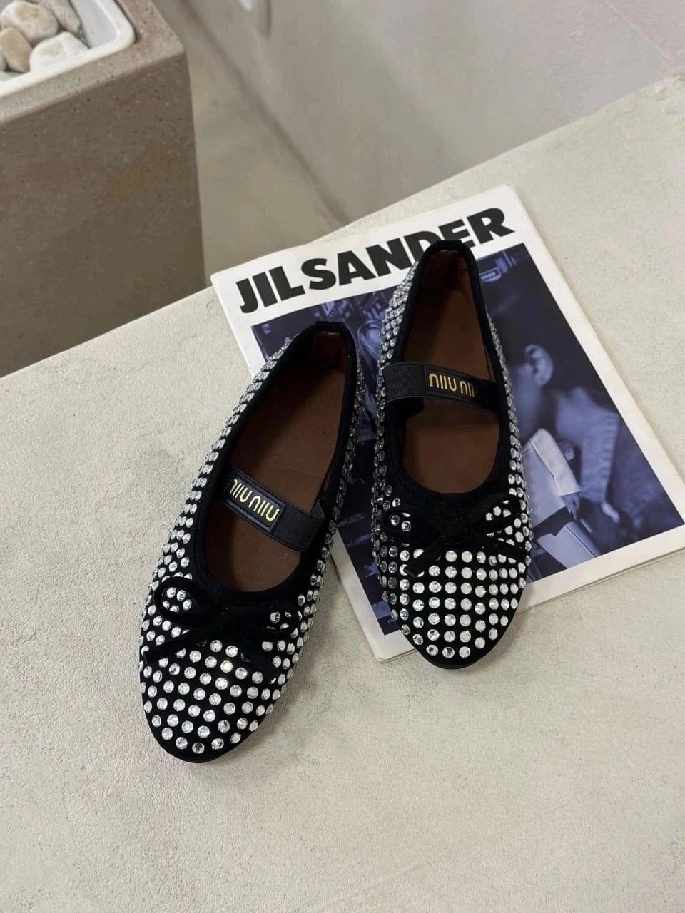 ,туфли на плоской подошве,балетки миу миу черные,стильные туфли,женская