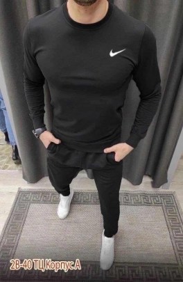 Костюм