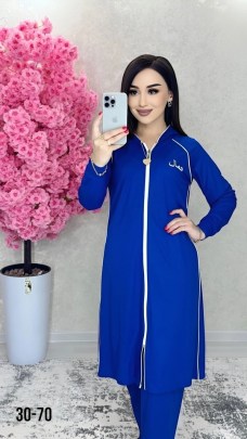 Костюм