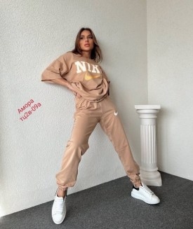 Костюм