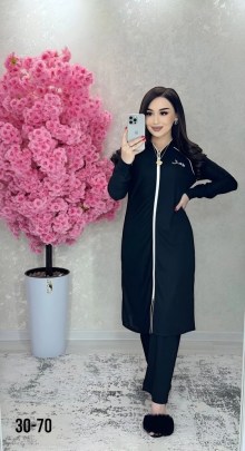 Костюм