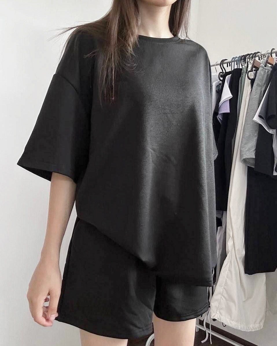 трикотажный костюм с шортами,костюм с шортам,костюм трикотажный,костюм оверсайз,женский костюм с шортами