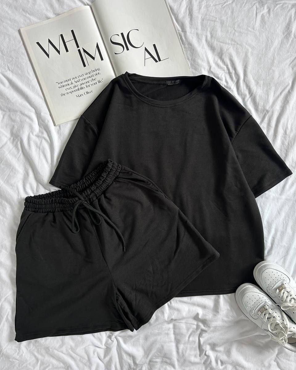 трикотажный костюм с шортами,костюм с шортам,костюм трикотажный,костюм оверсайз,женский костюм с шортами