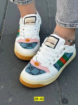 Кроссовки