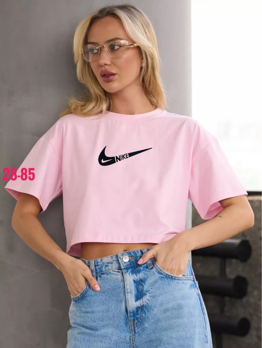 футболка найк женская укороченная,женская спортивная одежда nike,женские укороченные футболки nike,футболка женская nike,укороченная футболка