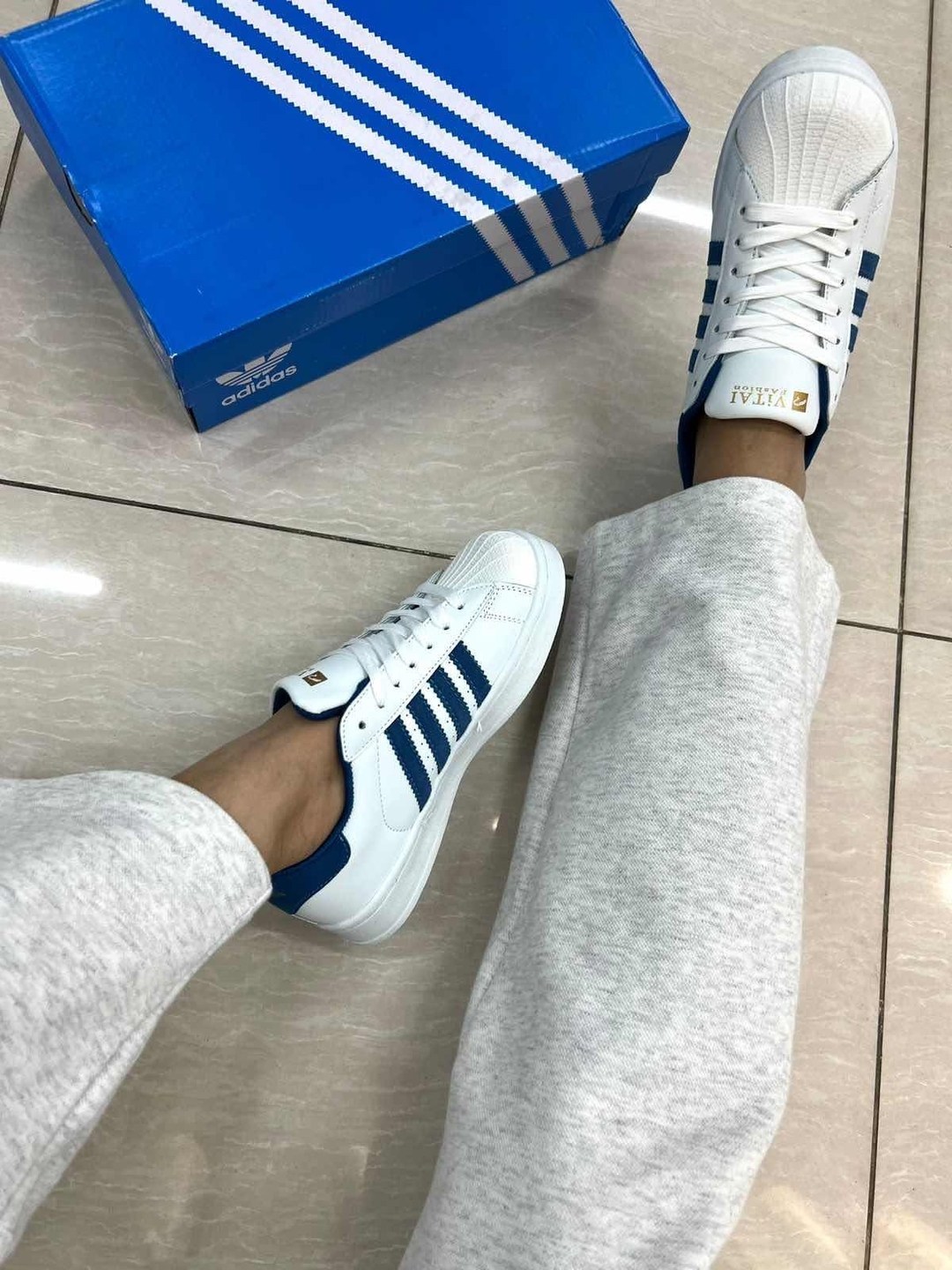 кроссовки адидас суперстар розовые,кроссовки adidas original superstar,кроссовки адидас бело красные,,кроссовки адидас ориджиналс
