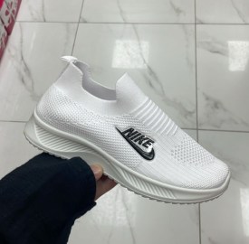 Кроссовки
