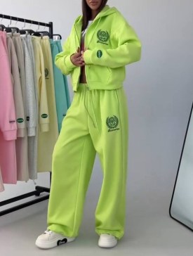 Костюм