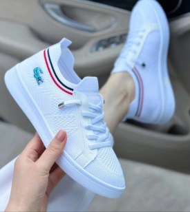 Кроссовки