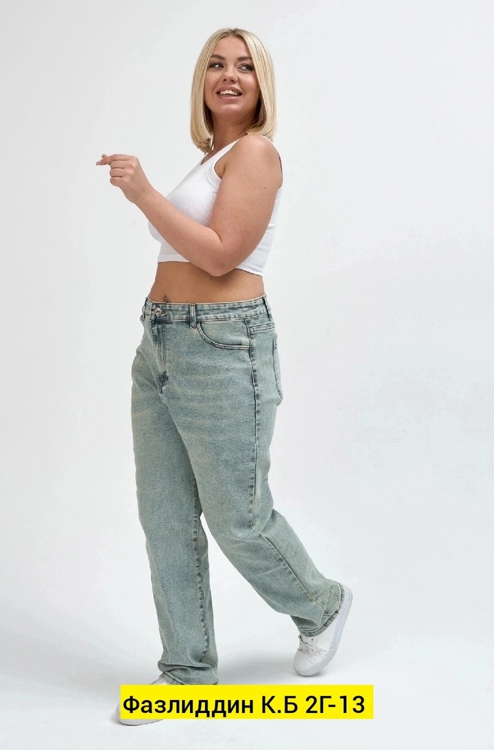 женские джинсы,джинсы бананы женские,джинсы бананы на полных девушках,джинсы средней ширины женские,джинсы мом женские