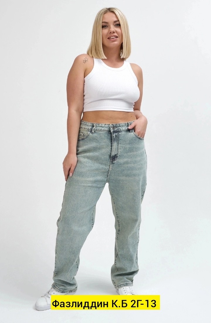 женские джинсы,джинсы бананы женские,джинсы бананы на полных девушках,джинсы средней ширины женские,джинсы мом женские