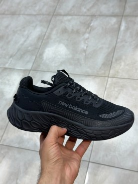 Кроссовки