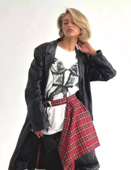 корсет бюстье,корсет кружевной,нижнее белье корсет,белье женское,футболка с рисунком