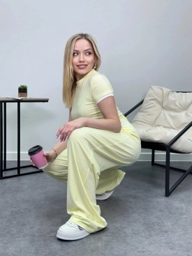 Костюм