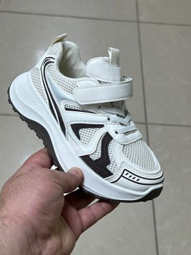 Кроссовки