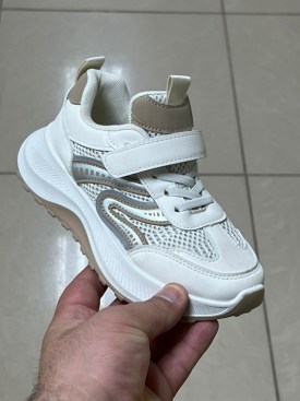Кроссовки