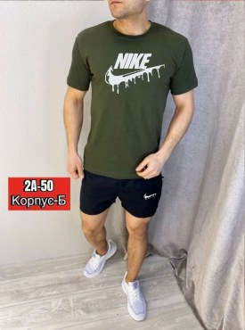 Костюм