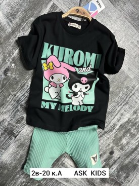 Костюм