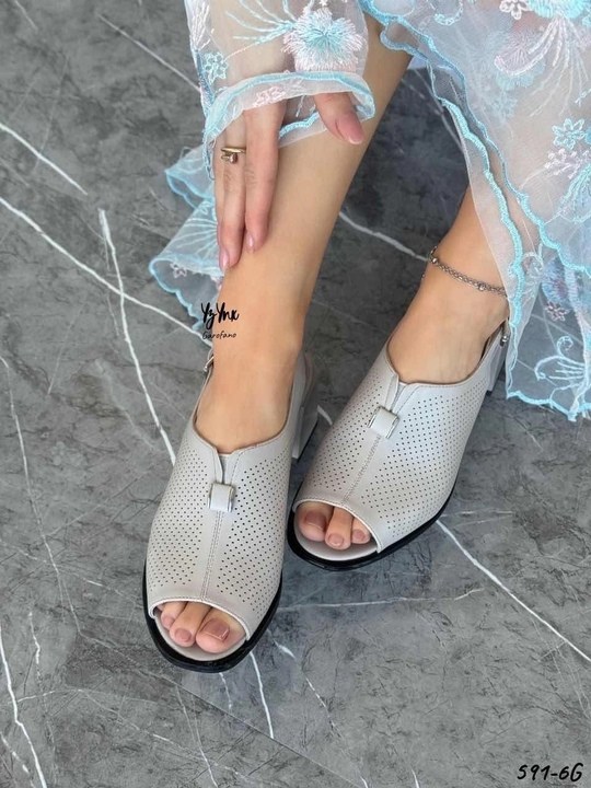 ,женские босоножки,стильные босоножки,босоножки с перфорацией,босоножки