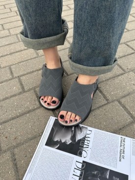 Босоножки