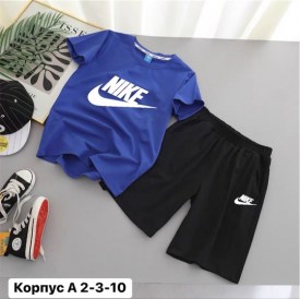 Костюм