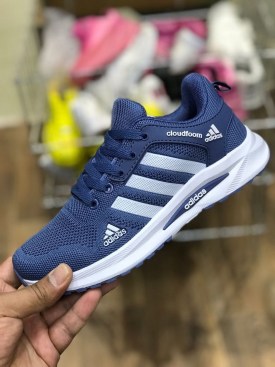 Кроссовки